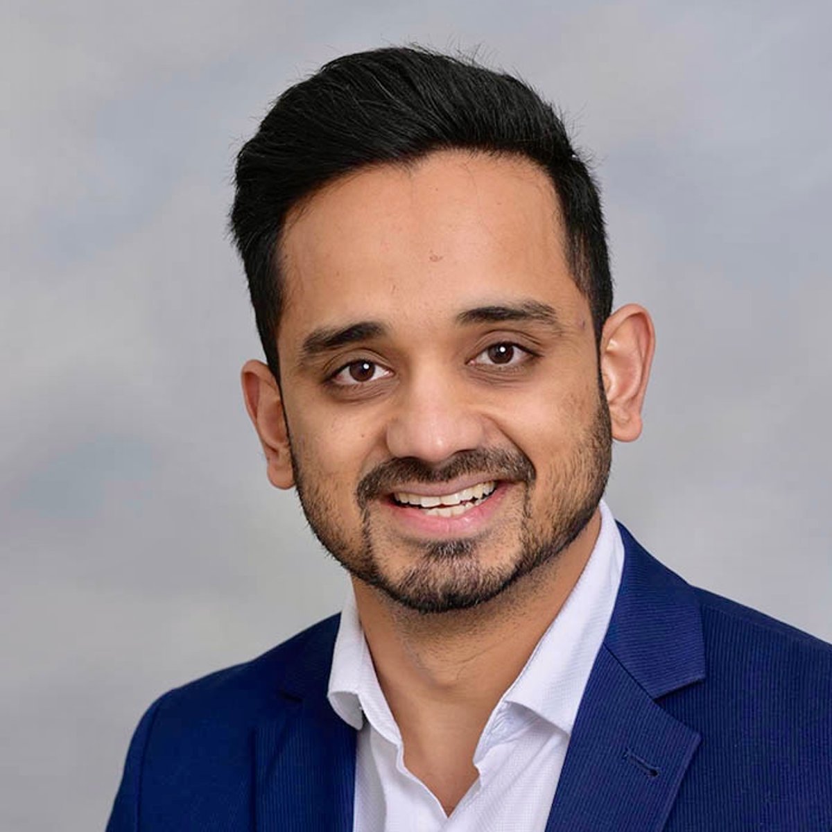 Dr. Mouzam Faroqui, practicing interventional cardiologist and founder of HeartWise